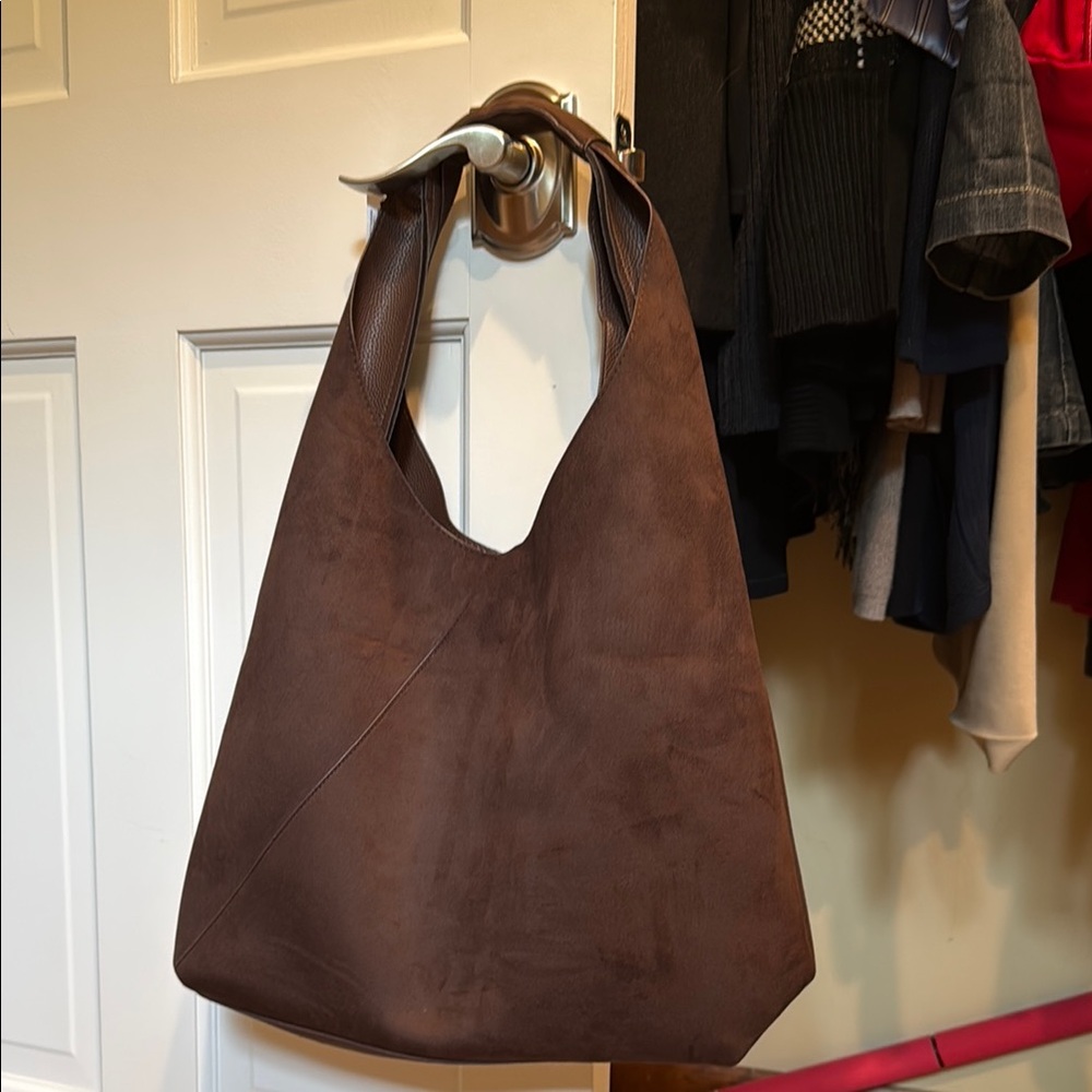 BANANA REPUBLIC Slouchy Brown Hobo NWT